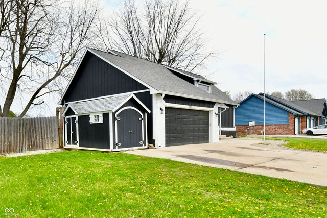 1132 Madrid Road, Greenwood, IN 46143