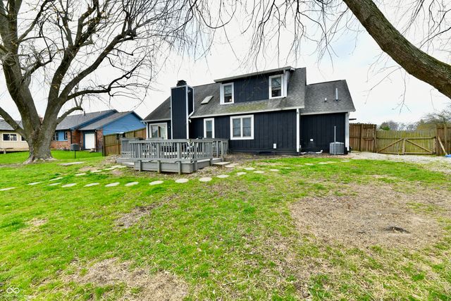 1132 Madrid Road, Greenwood, IN 46143