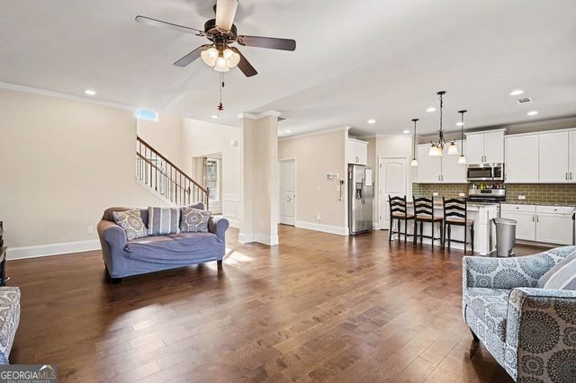 526 Blue Mountain, Canton, GA 30114