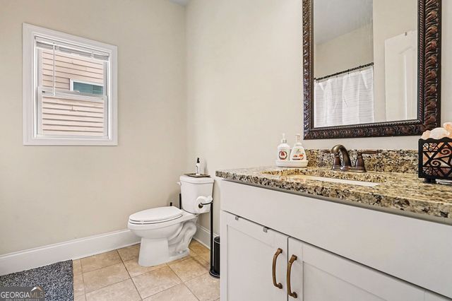 526 Blue Mountain, Canton, GA 30114