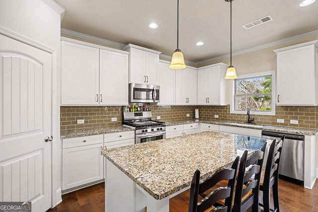 526 Blue Mountain, Canton, GA 30114