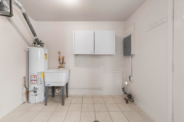 6469 Troy Street, Taylor, MI 48180