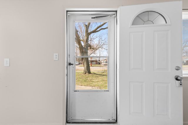 6469 Troy Street, Taylor, MI 48180