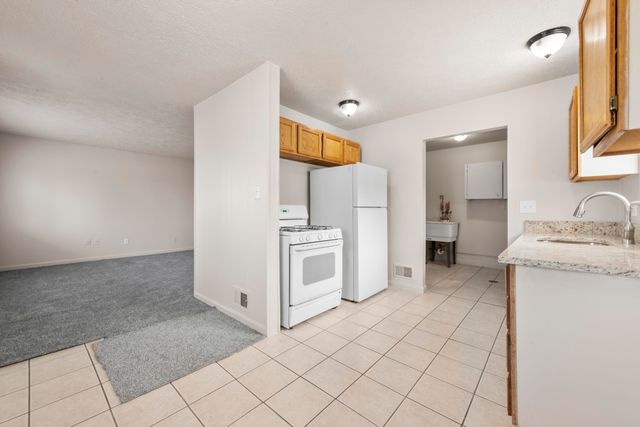 6469 Troy Street, Taylor, MI 48180