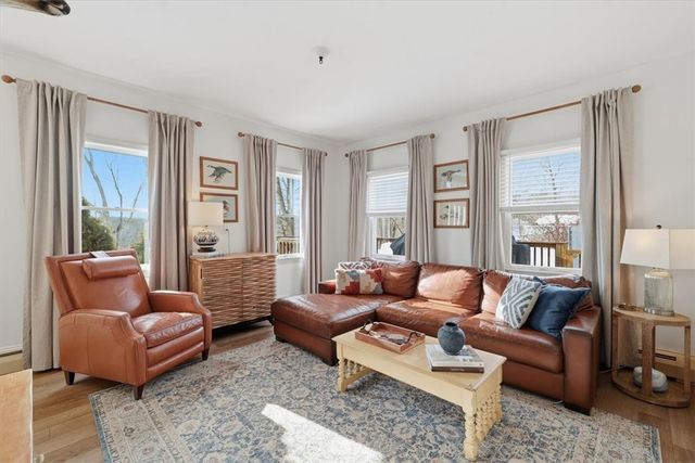 18 High Street, Scituate, RI 02831