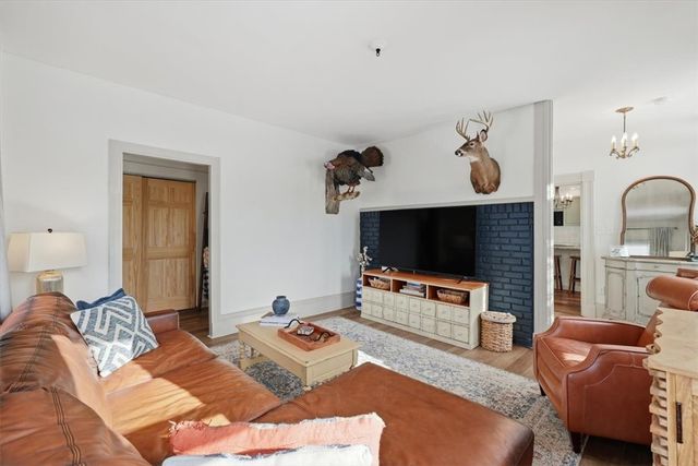 18 High Street, Scituate, RI 02831