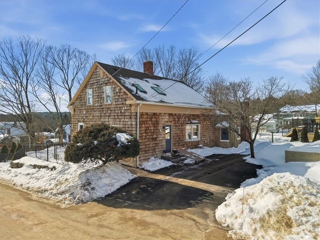 18 High Street, Scituate, RI 02831