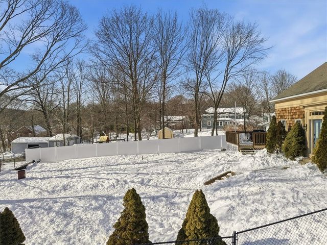 18 High Street, Scituate, RI 02831