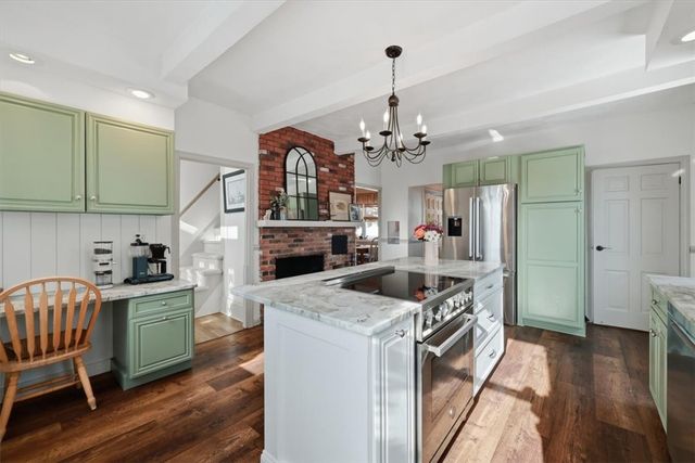 18 High Street, Scituate, RI 02831