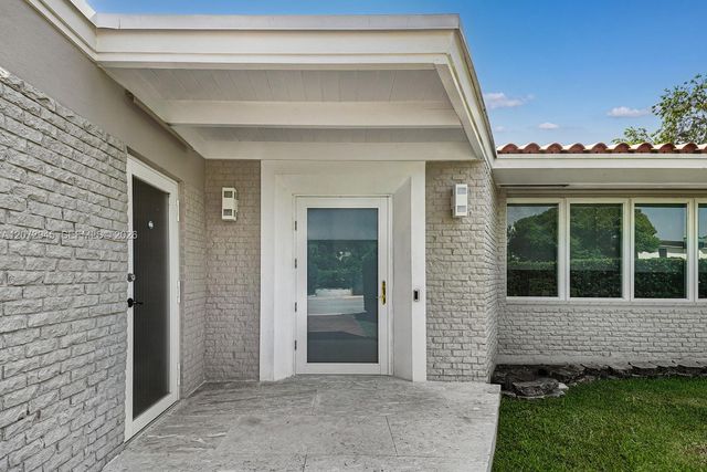 8901 Hawthorne Avenue, Surfside, FL 33154