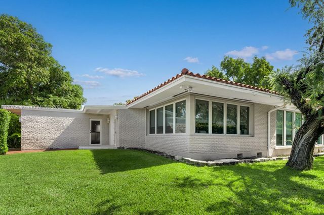 8901 Hawthorne Avenue, Surfside, FL 33154