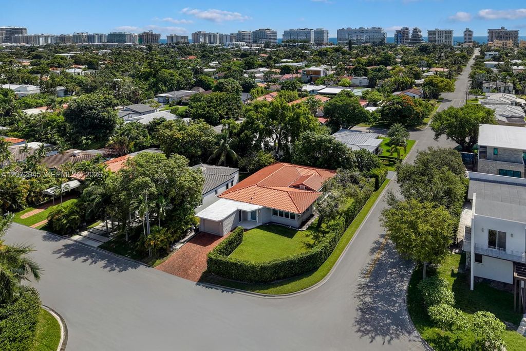 8901 Hawthorne Avenue, Surfside, FL 33154