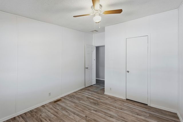 19 Saint Thomas Avenue, Los Lunas, NM 87031