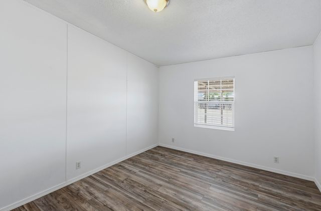 19 Saint Thomas Avenue, Los Lunas, NM 87031