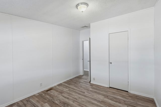19 Saint Thomas Avenue, Los Lunas, NM 87031