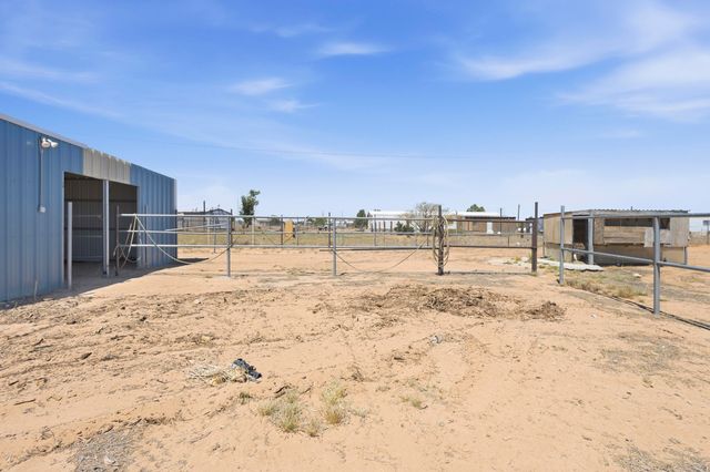 19 Saint Thomas Avenue, Los Lunas, NM 87031