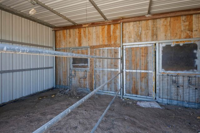19 Saint Thomas Avenue, Los Lunas, NM 87031