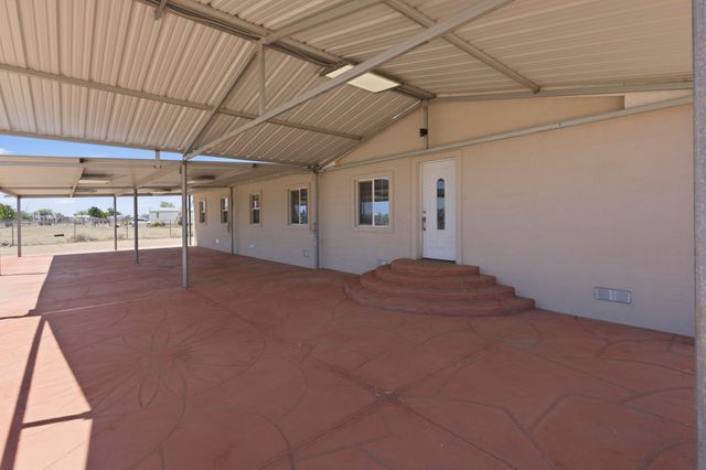 19 Saint Thomas Avenue, Los Lunas, NM 87031