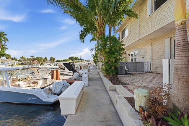 2709 NE 15th St, Pompano Beach, FL 33062