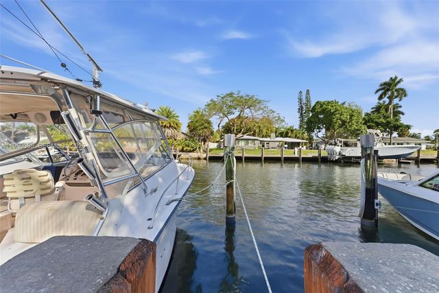 2709 NE 15th St, Pompano Beach, FL 33062