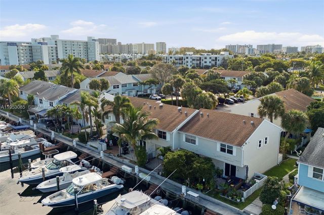 2709 NE 15th St, Pompano Beach, FL 33062