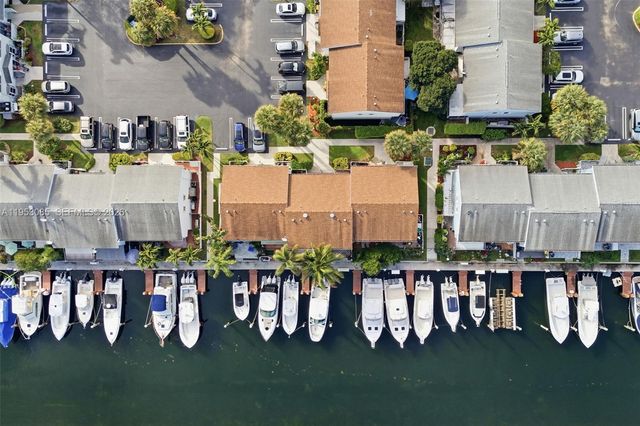 2709 NE 15th St, Pompano Beach, FL 33062