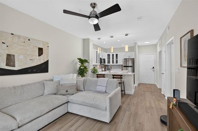 2010 E PALM AVENUE 15211, Tampa, FL 33605