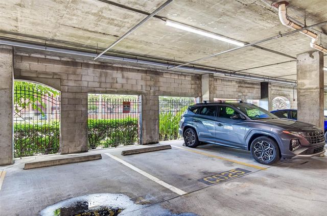 2010 E PALM AVENUE 15211, Tampa, FL 33605