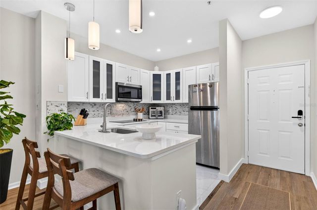 2010 E PALM AVENUE 15211, Tampa, FL 33605