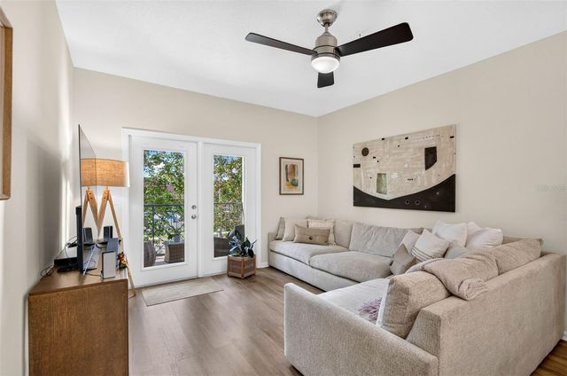 2010 E PALM AVENUE 15211, Tampa, FL 33605