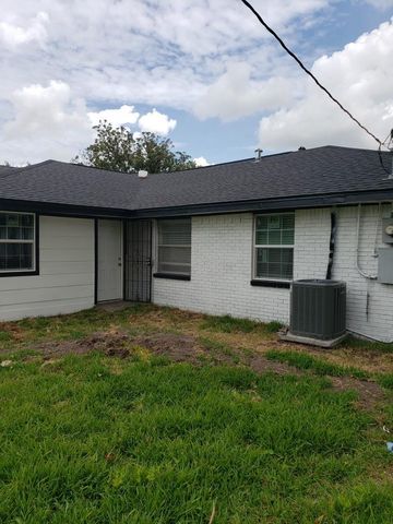 7406 Saint Louis Street, Houston, TX 77028
