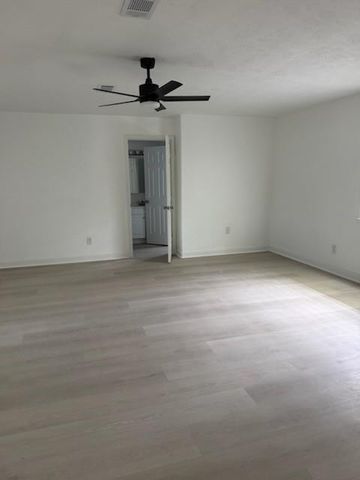 7406 Saint Louis Street, Houston, TX 77028