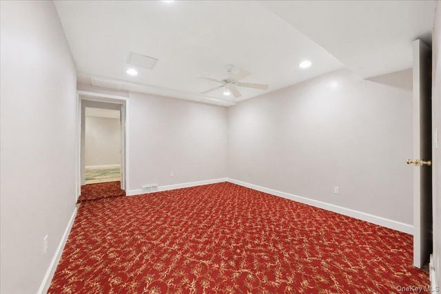 15 Oakhurst Street, South Huntington, NY 11746