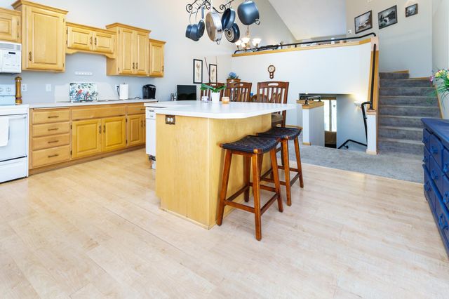 4148 93rd Avenue N, Brooklyn Park, MN 55443