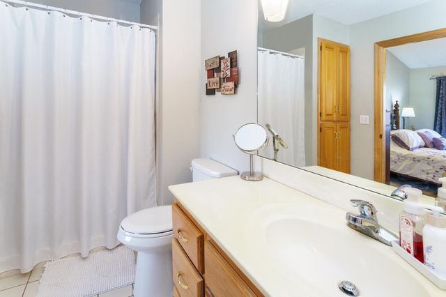 4148 93rd Avenue N, Brooklyn Park, MN 55443