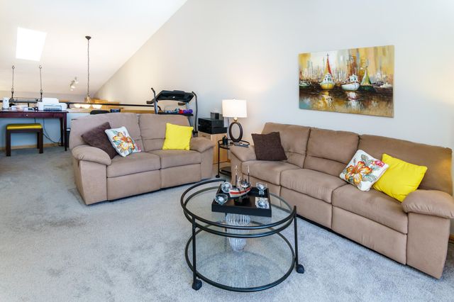 4148 93rd Avenue N, Brooklyn Park, MN 55443