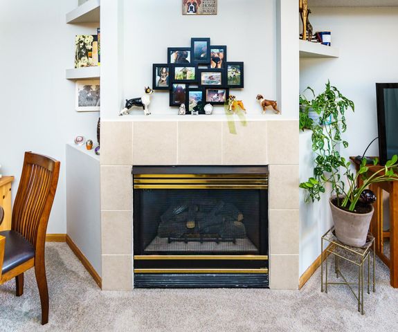 4148 93rd Avenue N, Brooklyn Park, MN 55443