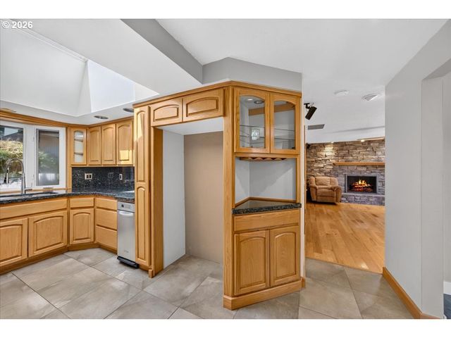 3038 Se ROOD Ct, Hillsboro, OR 97123