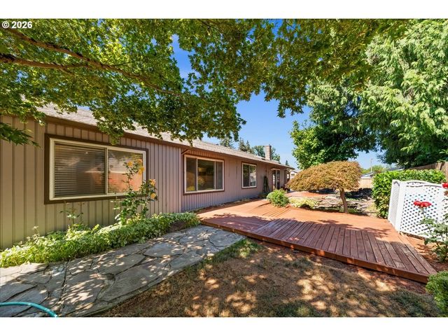 3038 Se ROOD Ct, Hillsboro, OR 97123