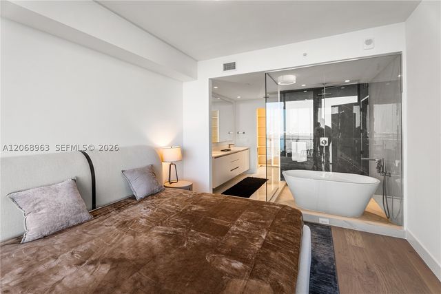 700 NE 24th St 2602, Miami, FL 33137