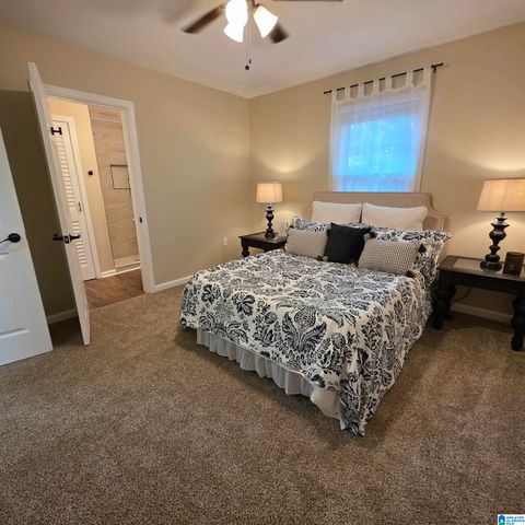 3893 PARKWOOD ROAD, Bessemer, AL 35022