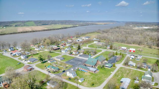 6710 Mcville Road, Burlington, KY 41005