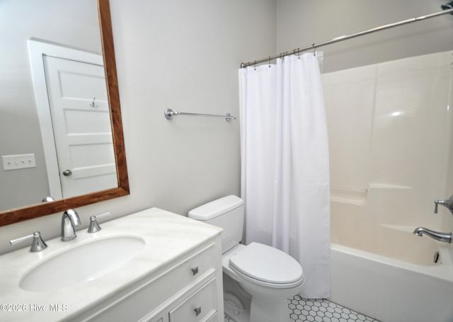 140 E First Street, Ocean Isle Beach, NC 28469