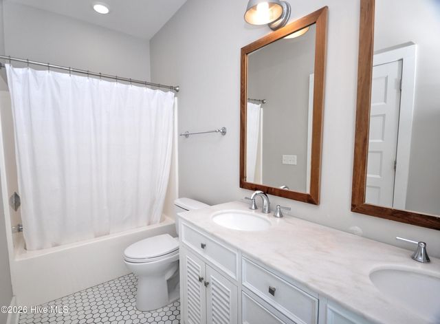 140 E First Street, Ocean Isle Beach, NC 28469