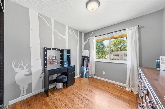11959 Brookmont Drive, Maryland Heights, MO 63043