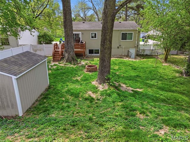 11959 Brookmont Drive, Maryland Heights, MO 63043