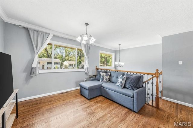 11959 Brookmont Drive, Maryland Heights, MO 63043
