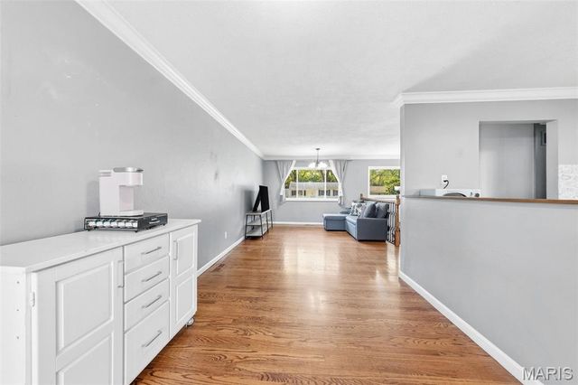 11959 Brookmont Drive, Maryland Heights, MO 63043