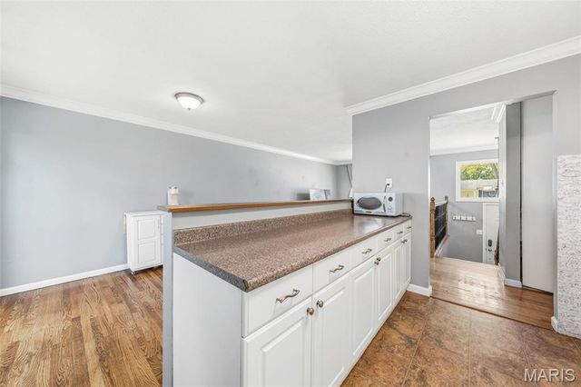 11959 Brookmont Drive, Maryland Heights, MO 63043