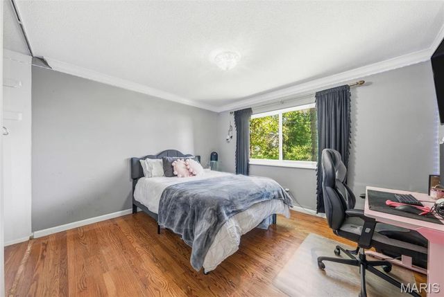 11959 Brookmont Drive, Maryland Heights, MO 63043